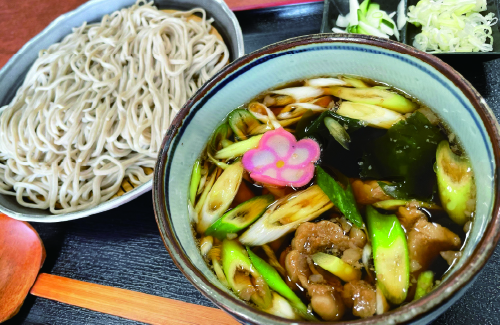 牛すじそば（かけ・つけ汁）