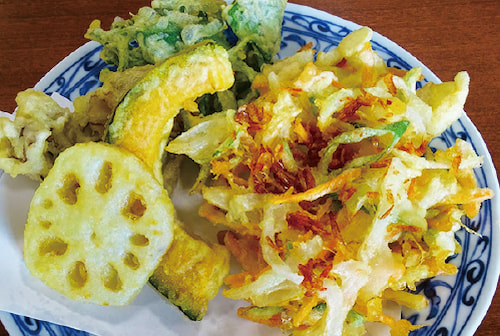 天ぷら盛り合わせ(かき揚げ天と野菜天)
